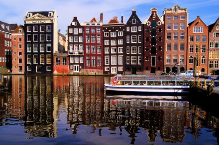 переезд в Амстердам